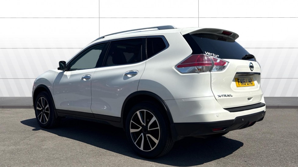 Nissan X-Trail 1.6 dCi Tekna 5dr Diesel Station Wagon - Image 2