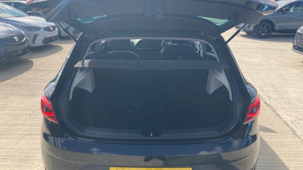 SEAT Leon 1.5 TSI EVO FR [EZ] 5dr Petrol Hatchback - Image 4