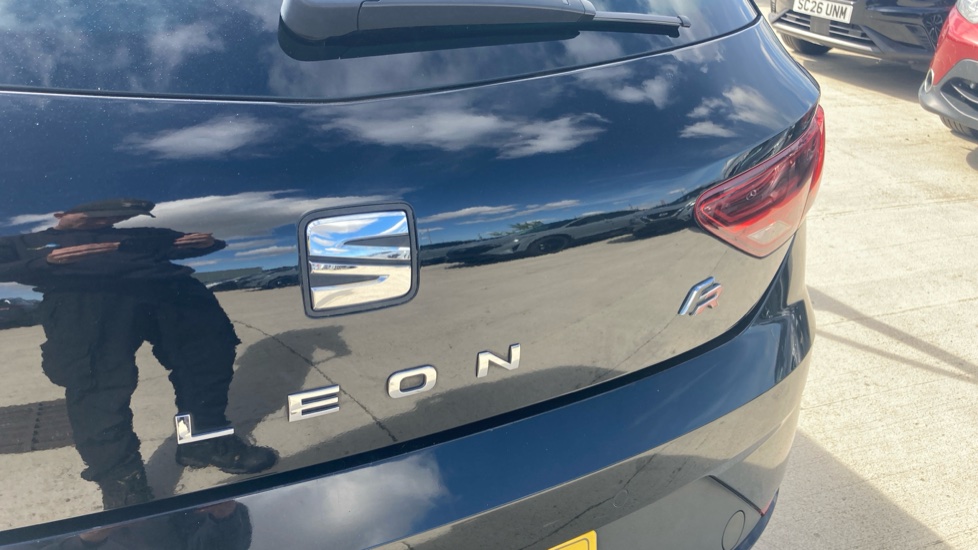 SEAT Leon 1.5 TSI EVO FR [EZ] 5dr Petrol Hatchback - Image 21