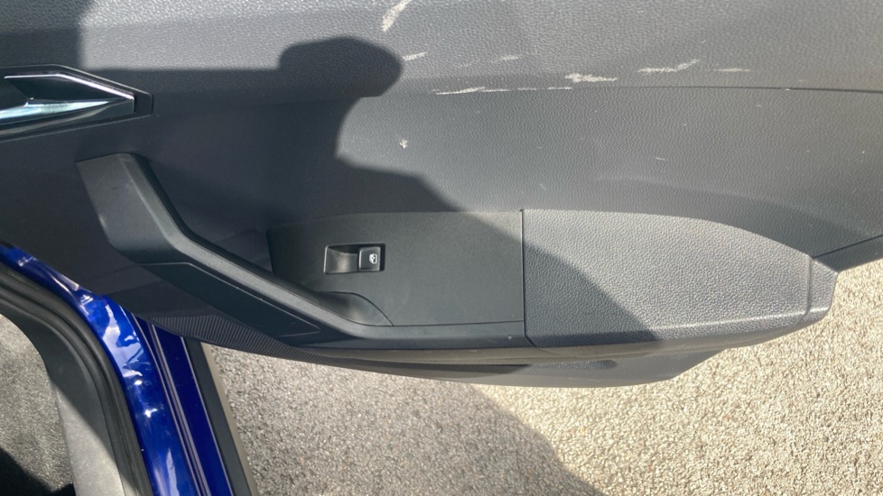 SEAT Arona 1.0 TSI SE Technology [EZ] 5dr Petrol Hatchback - Image 37
