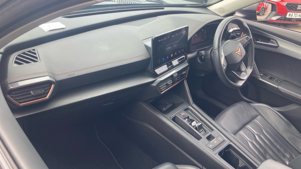 CUPRA Formentor 2.0 TSI 190 V2 5dr DSG 4Drive Petrol Estate - Image 2