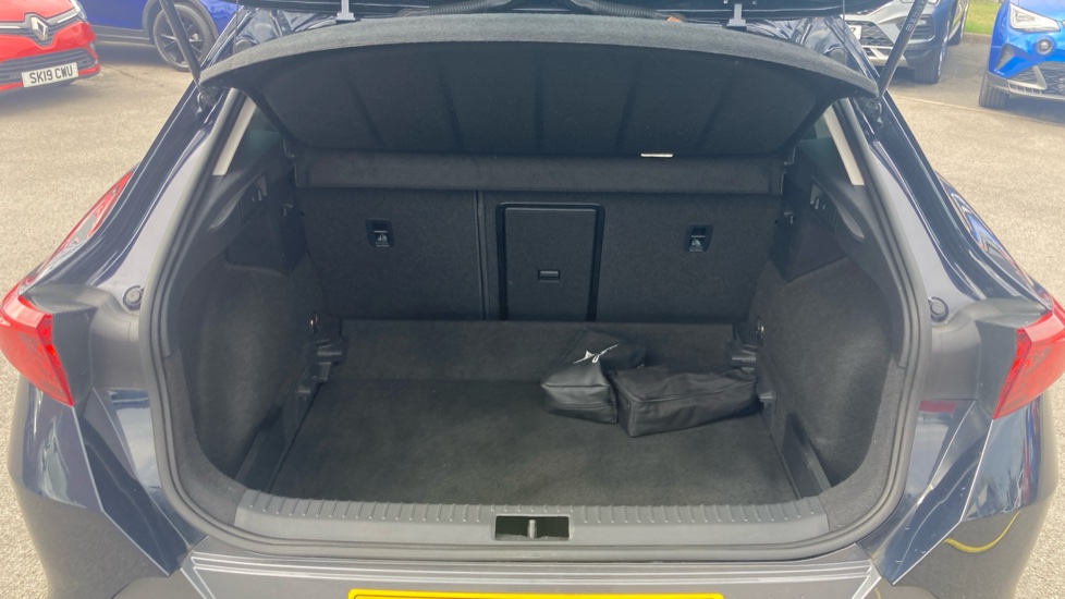 CUPRA Formentor 2.0 TSI 190 V2 5dr DSG 4Drive Petrol Estate - Image 18