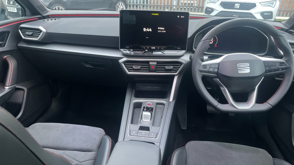 SEAT Leon 1.5 TSI 150 FR Black Edition 5dr [DAP] Petrol Hatchback - Image 9