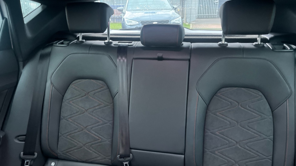 SEAT Leon 1.5 TSI 150 FR Black Edition 5dr [DAP] Petrol Hatchback - Image 16