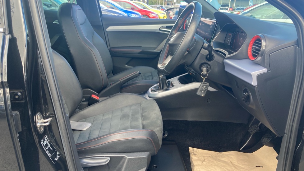 SEAT Arona 1.0 TSI 110 FR Sport 5dr Petrol Hatchback - Image 15