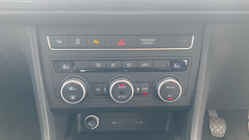 SEAT Ateca 1.0 TSI SE Technology 5dr Petrol Estate - Image 13
