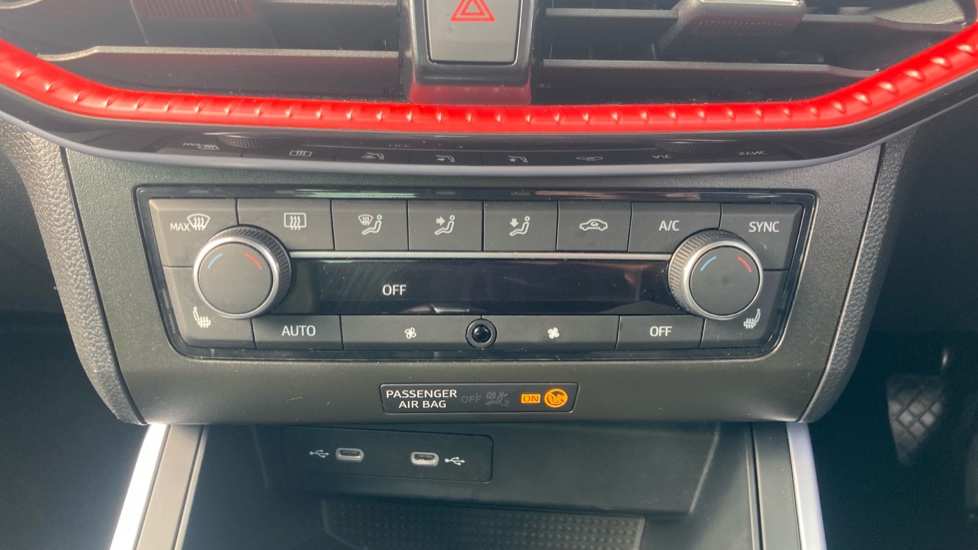 SEAT Arona 1.5 TSI 150 FR Sport 5dr DSG Petrol Hatchback - Image 13