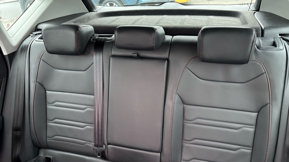 SEAT Ateca 1.5 TSI EVO FR Black Edition 5dr Petrol Estate - Image 16