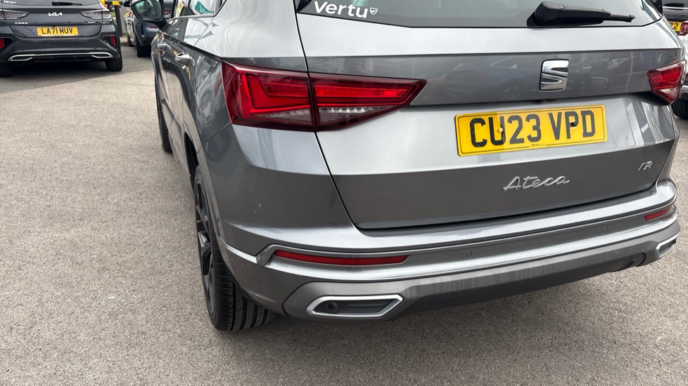 SEAT Ateca 1.5 TSI EVO FR Black Edition 5dr Petrol Estate - Image 38