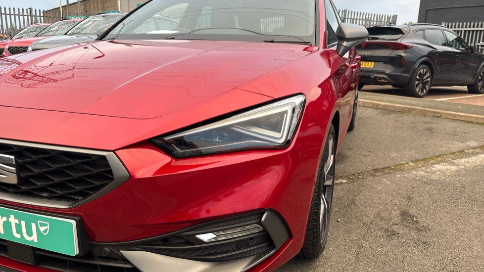 SEAT Leon 1.5 eTSI 115 FR Sport 5dr DSG [DAP] Petrol Estate - Image 32