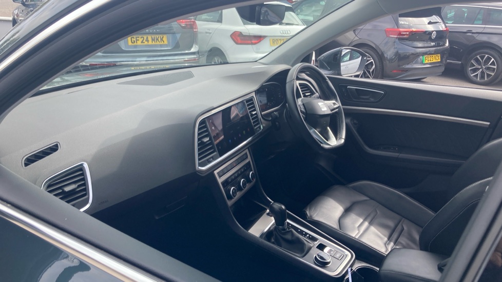 SEAT Ateca 2.0 TDI 150 Xperience Lux 5dr DSG 4Drive Diesel Estate - Image 2