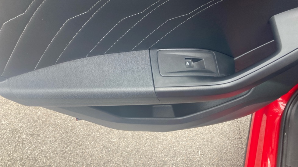SEAT Ateca 2.0 TDI 150 FR Sport 5dr DSG Diesel Estate - Image 34