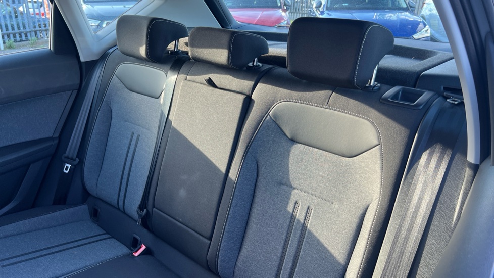 SEAT Ateca 1.5 TSI EVO SE Technology 5dr DSG Petrol Estate - Image 16