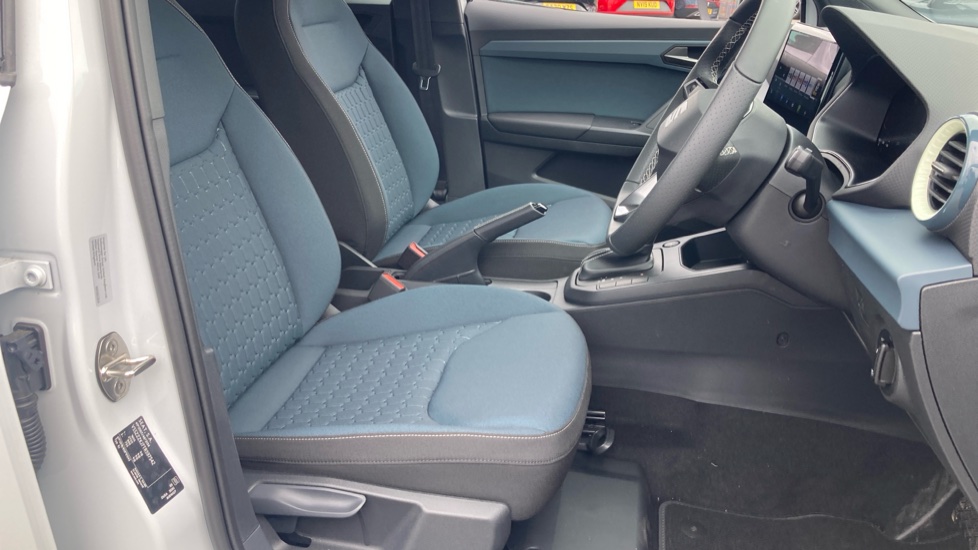 SEAT Ibiza 1.0 TSI 115 SE 5dr DSG Petrol Hatchback - Image 15