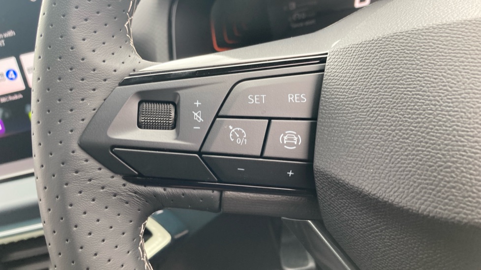 SEAT Ibiza 1.0 TSI 115 SE 5dr DSG Petrol Hatchback - Image 17