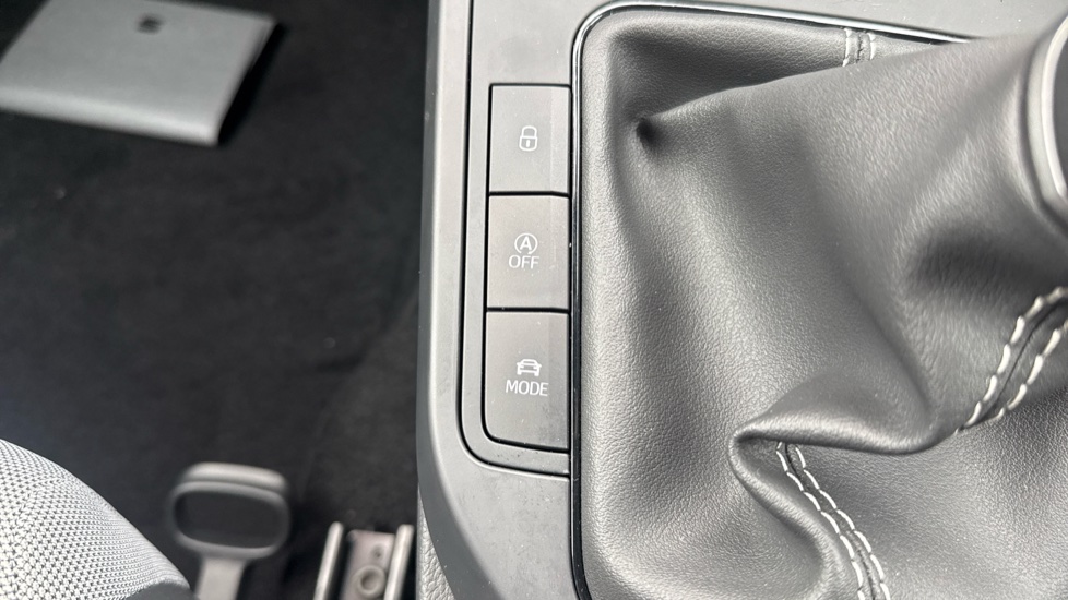 SEAT Ibiza 1.0 TSI 115 FR Sport 5dr Petrol Hatchback - Image 27