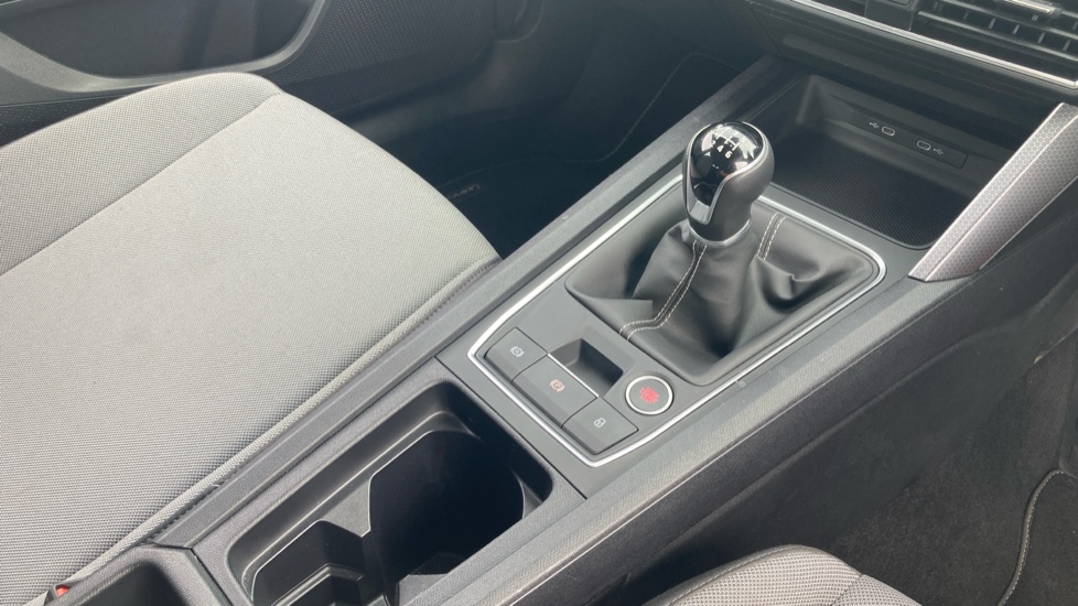 SEAT Leon 2.0 TDI SE 5dr Diesel Estate - Image 14