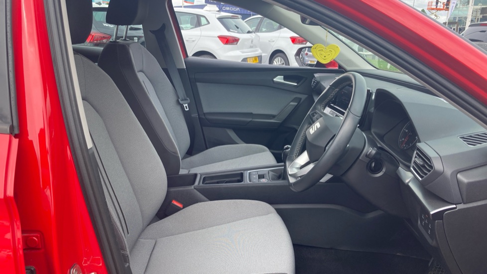 SEAT Leon 2.0 TDI SE 5dr Diesel Estate - Image 15