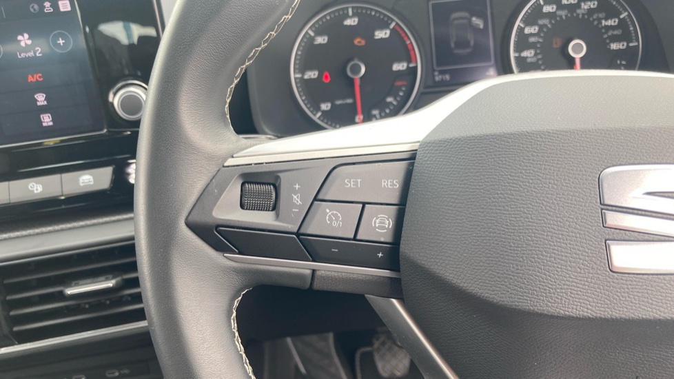 SEAT Leon 2.0 TDI SE 5dr Diesel Estate - Image 17