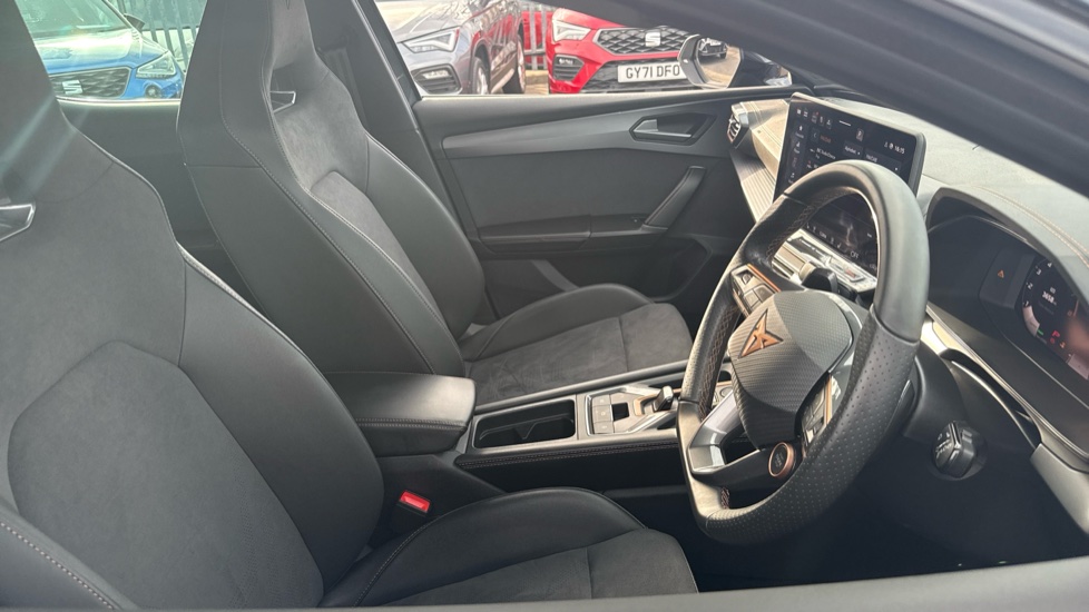 CUPRA Leon 1.5 eTSI 150 V2 5dr DSG Petrol Hatchback - Image 15