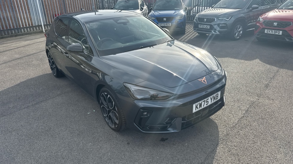 CUPRA Leon 1.5 eTSI 150 V2 5dr DSG Petrol Hatchback - Image 27