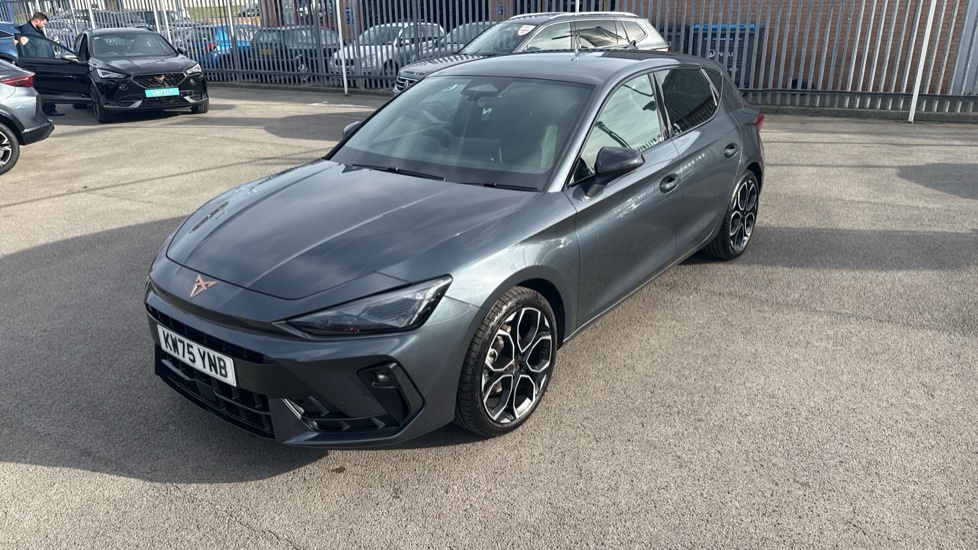 CUPRA Leon 1.5 eTSI 150 V2 5dr DSG Petrol Hatchback - Image 29