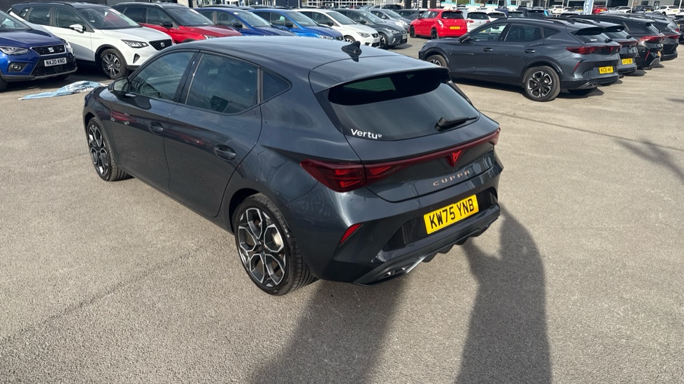 CUPRA Leon 1.5 eTSI 150 V2 5dr DSG Petrol Hatchback - Image 31