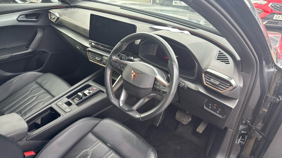 CUPRA Formentor 1.5 TSI 150 V2 5dr DSG Petrol Estate - Image 6
