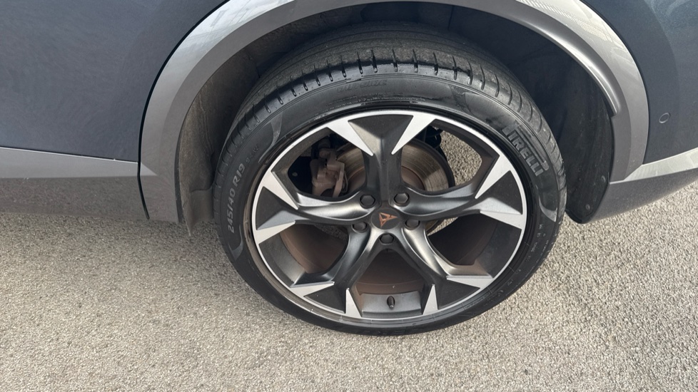 CUPRA Formentor 1.5 TSI 150 V2 5dr DSG Petrol Estate - Image 35