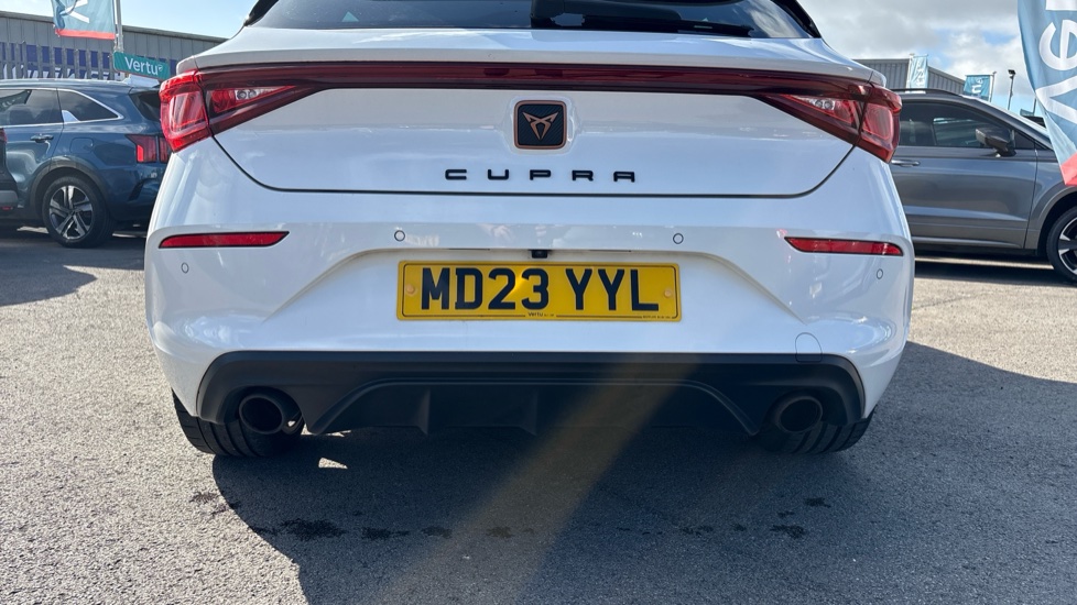 CUPRA Leon 2.0 TSI VZ2 5dr DSG Petrol Hatchback - Image 33