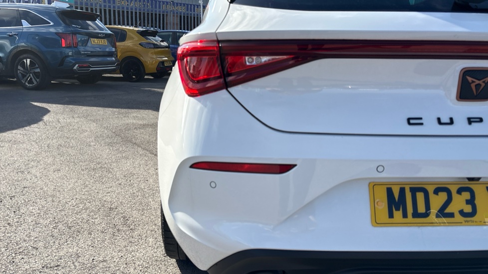 CUPRA Leon 2.0 TSI VZ2 5dr DSG Petrol Hatchback - Image 34