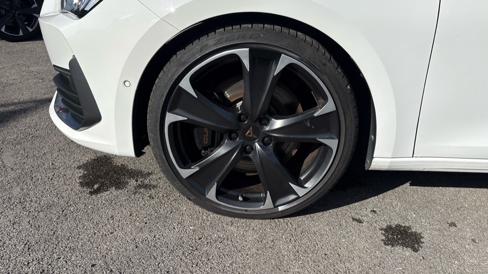 CUPRA Leon 2.0 TSI VZ2 5dr DSG Petrol Hatchback - Image 37