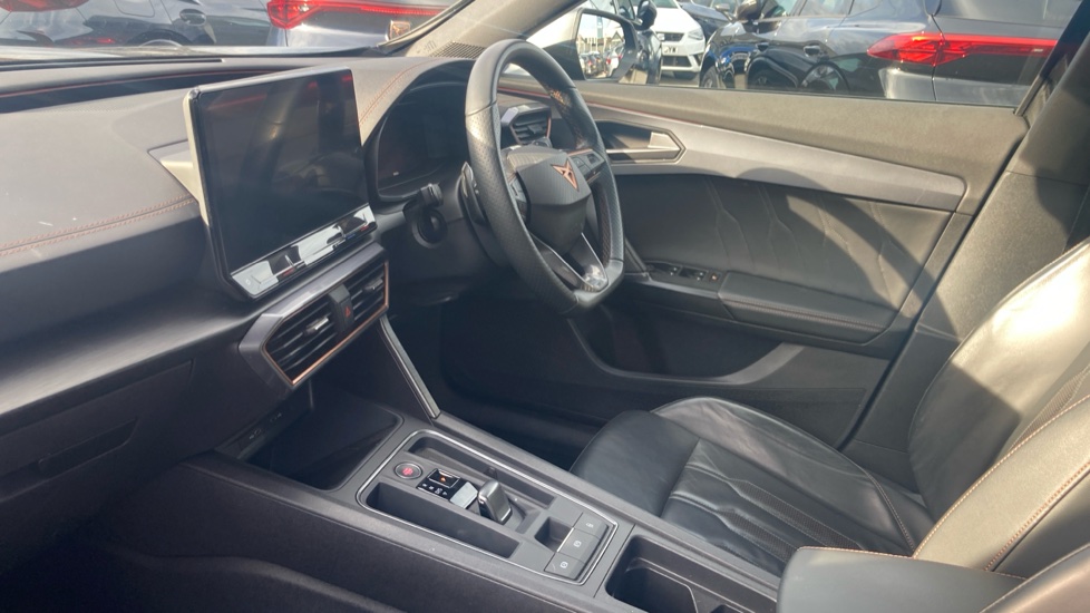 CUPRA Formentor 1.5 TSI 150 V2 5dr DSG Petrol Estate - Image 2