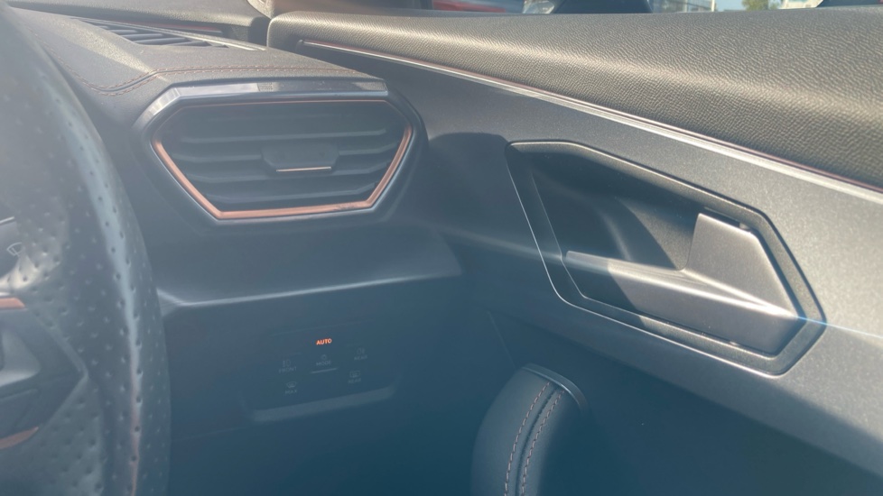 CUPRA Formentor 1.5 TSI 150 V2 5dr DSG Petrol Estate - Image 34