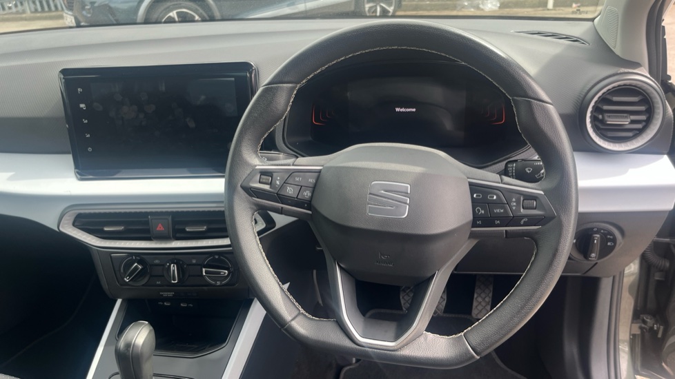 SEAT Arona 1.0 TSI 110 SE Technology 5dr DSG Petrol Hatchback - Image 10