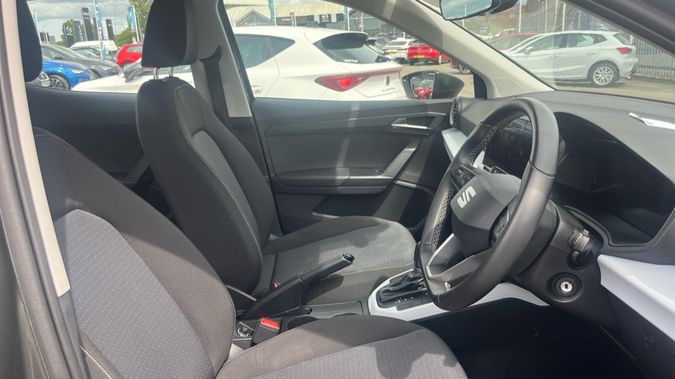 SEAT Arona 1.0 TSI 110 SE Technology 5dr DSG Petrol Hatchback - Image 15