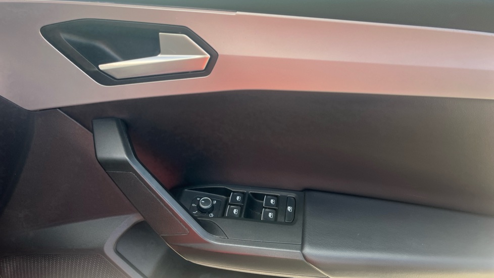 SEAT Leon 1.0 TSI EVO FR 5dr Petrol Hatchback - Image 19