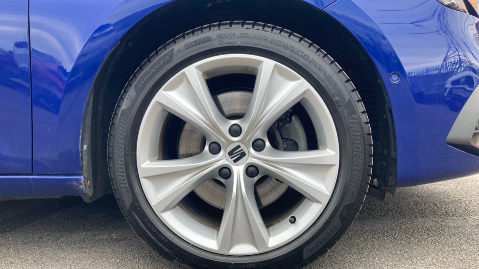 SEAT Leon 1.4 eHybrid FR 5dr DSG Hatchback - Image 5