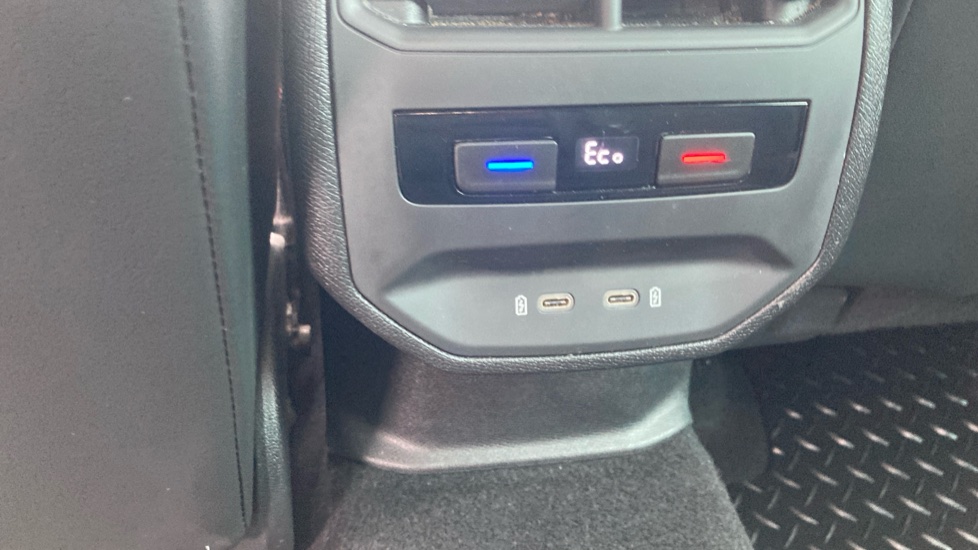 SEAT Leon 1.4 eHybrid FR 5dr DSG Hatchback - Image 31