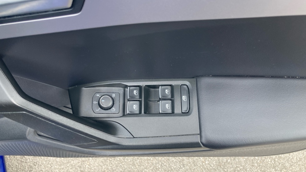 SEAT Leon 1.4 eHybrid FR 5dr DSG Hatchback - Image 33