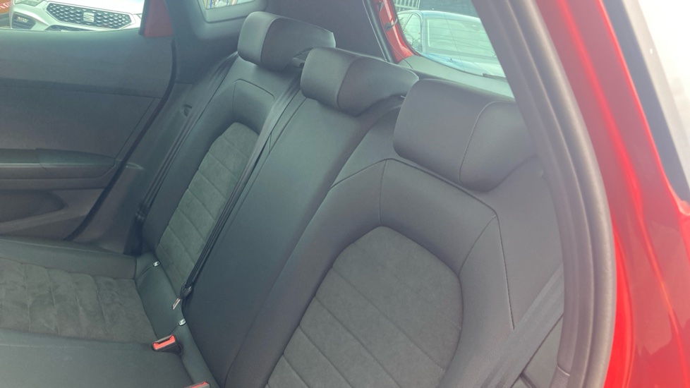 SEAT Arona 1.0 TSI 110 FR Sport 5dr DSG Petrol Hatchback - Image 16