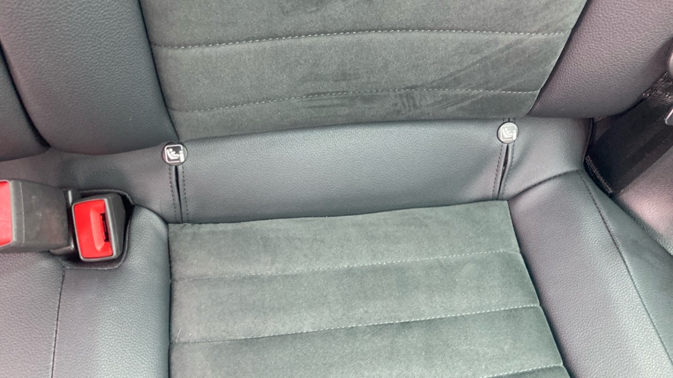 SEAT Arona 1.0 TSI 110 FR Sport 5dr DSG Petrol Hatchback - Image 31