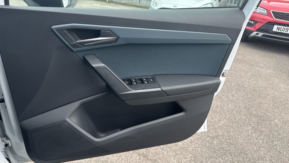 SEAT Arona 1.0 TSI SE 5dr Petrol Hatchback - Image 19