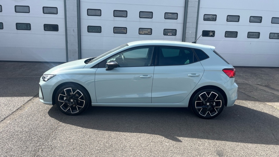 SEAT Ibiza 1.0 TSI 115 FR Sport 5dr DSG Petrol Hatchback - Image 25