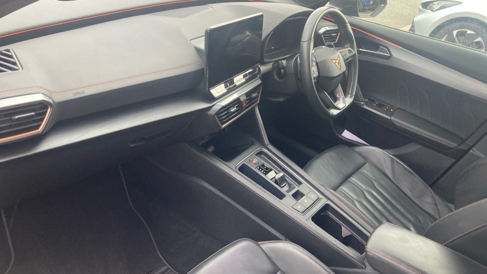 CUPRA Formentor 1.5 TSI 150 V2 5dr DSG Petrol Estate - Image 2