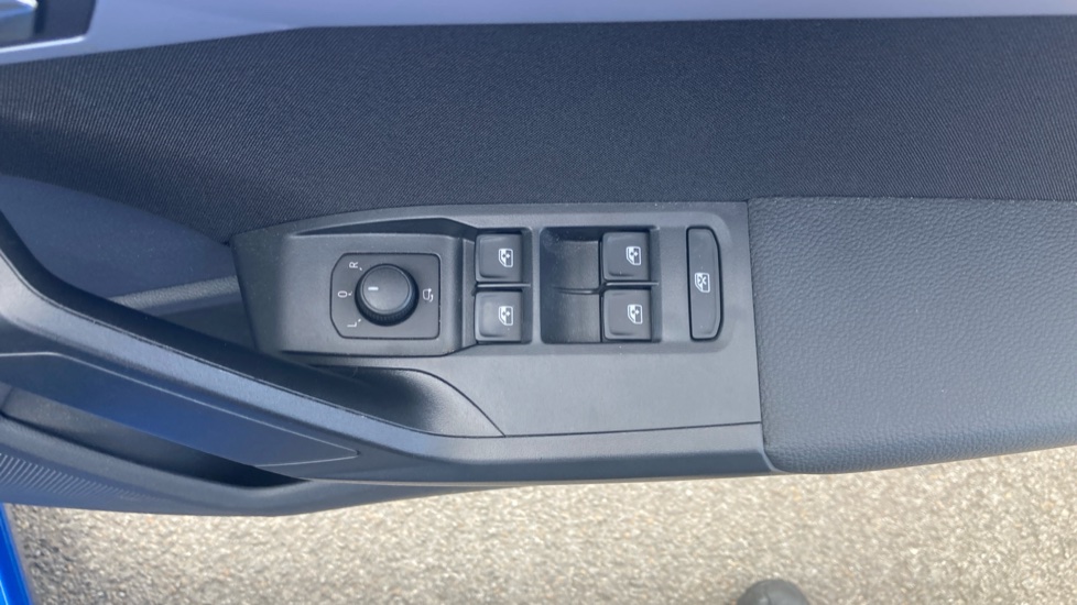 SEAT Ibiza 1.0 TSI 110 FR 5dr Petrol Hatchback - Image 33