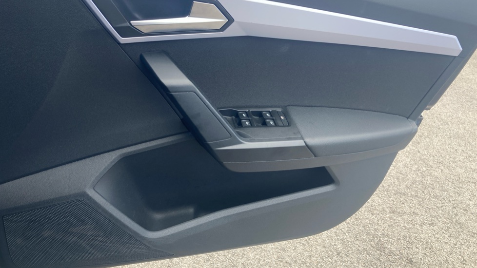 SEAT Arona 1.0 TSI 110 FR 5dr Petrol Hatchback - Image 19