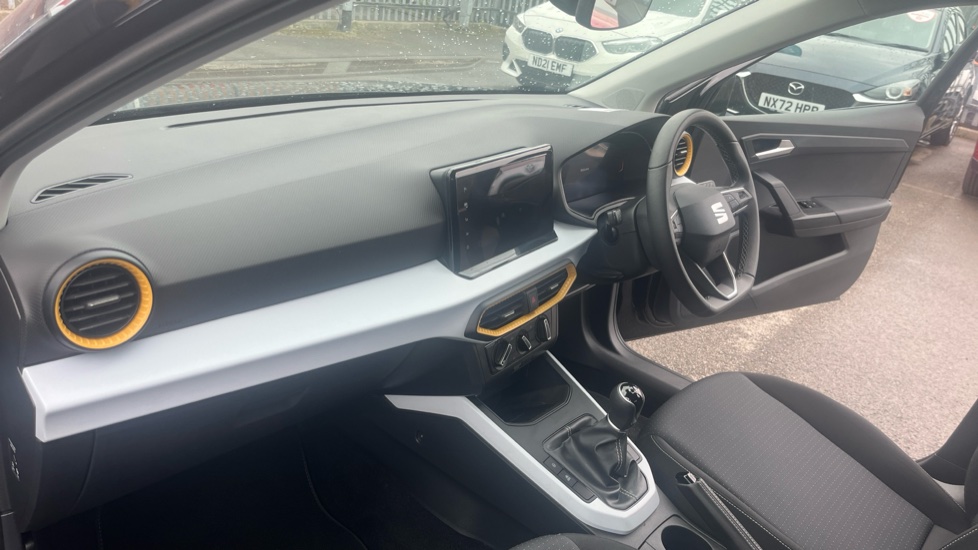 SEAT Arona 1.0 TSI SE Technology 5dr Petrol Hatchback - Image 2