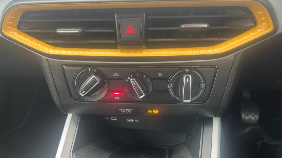 SEAT Arona 1.0 TSI SE Technology 5dr Petrol Hatchback - Image 13