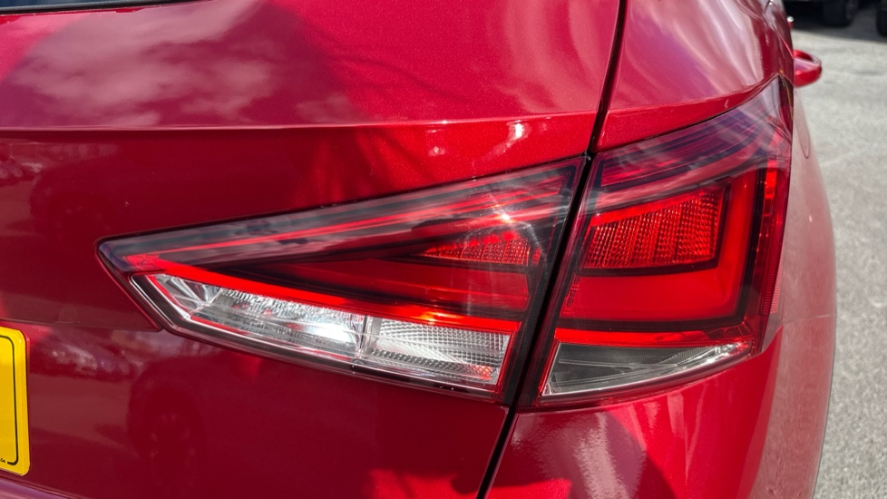 SEAT Arona 1.0 TSI 110 FR Red Edition 5dr Petrol Hatchback - Image 25